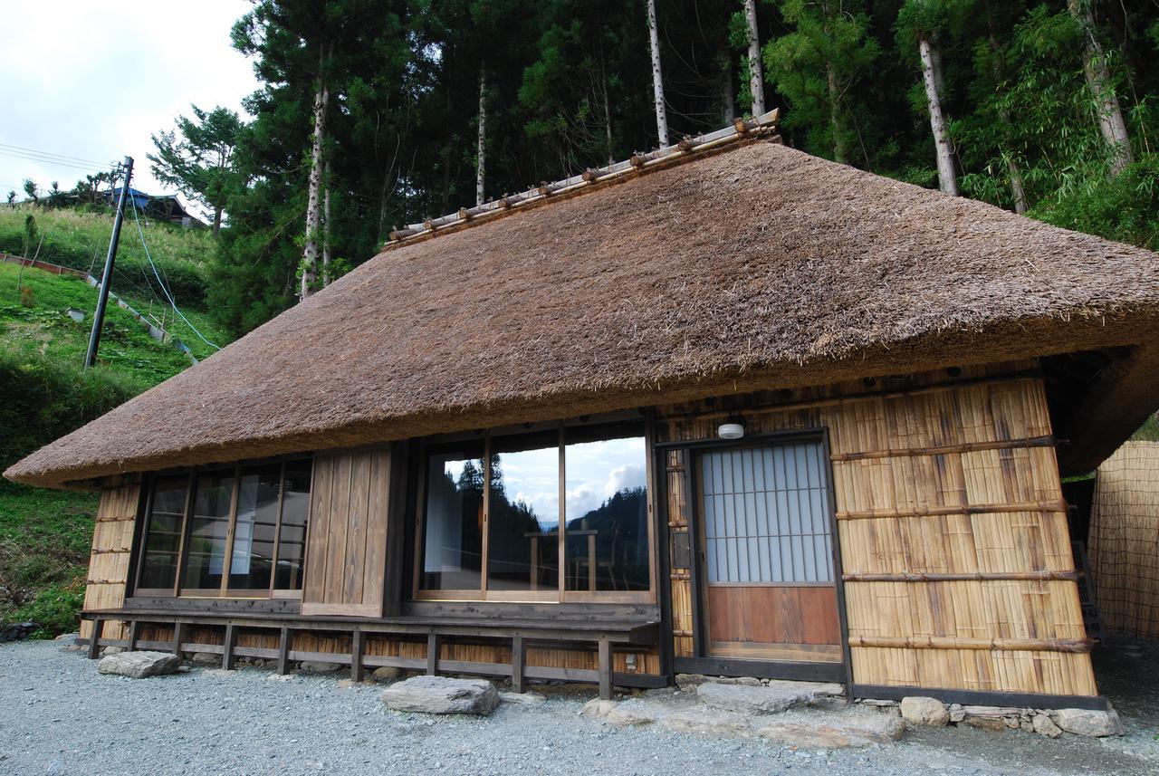 Вилла Tougenkyo Iya No Yamazato Wakabayashi Экстерьер фото